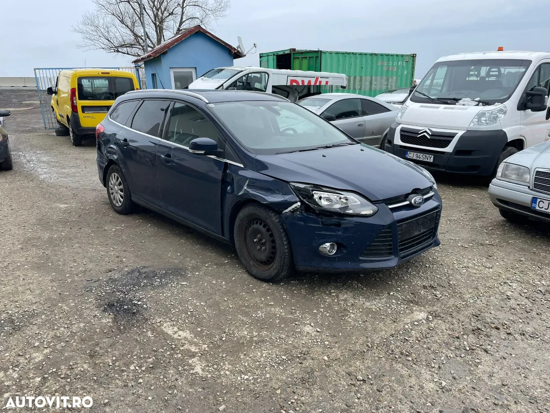 Dezmembrez piese Ford Focus 3 - 2