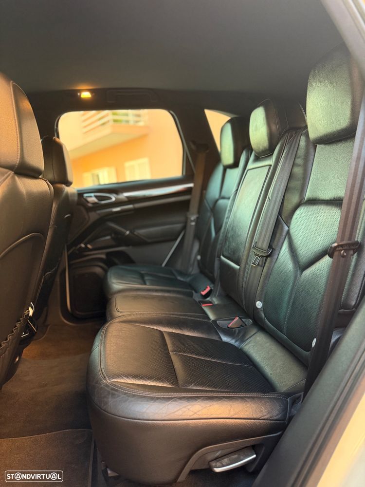 Porsche Cayenne 3.0 V6 - 7