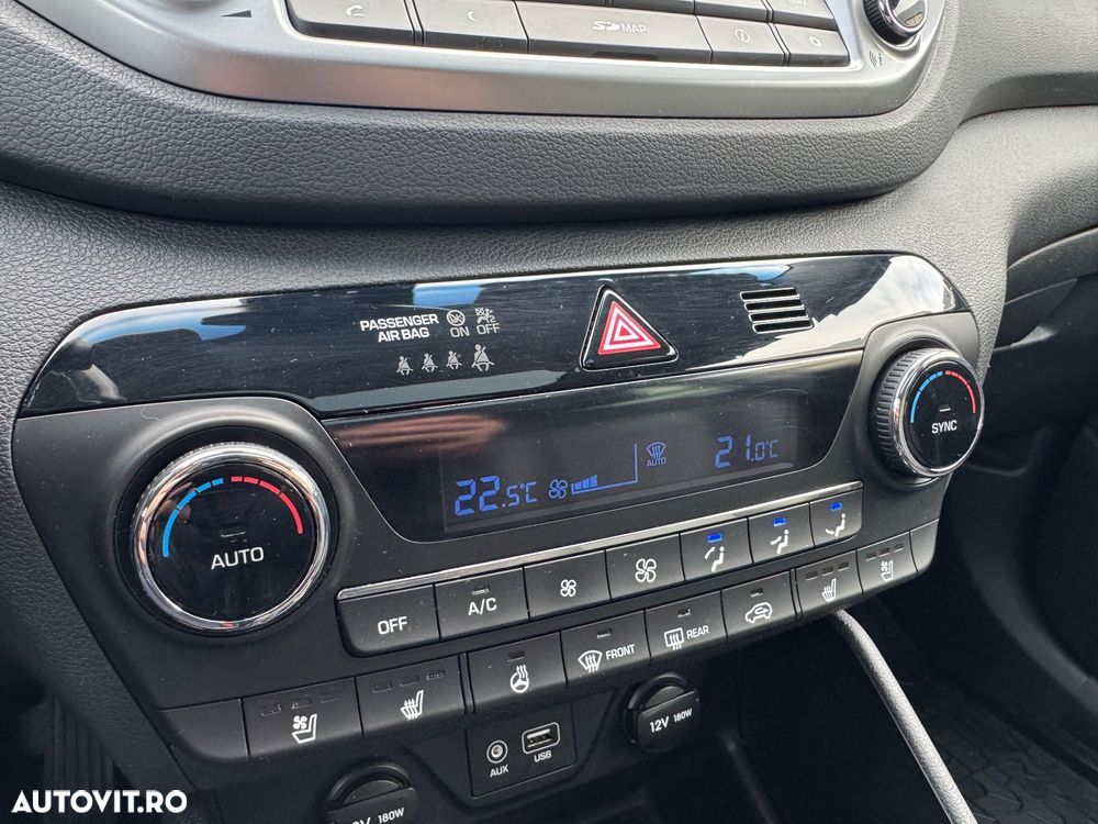 Hyundai Tucson blue 1.7 CRDi 2WD DCT Premium - 38