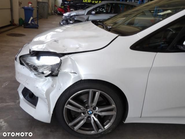 BMW Seria 2 220d - 3