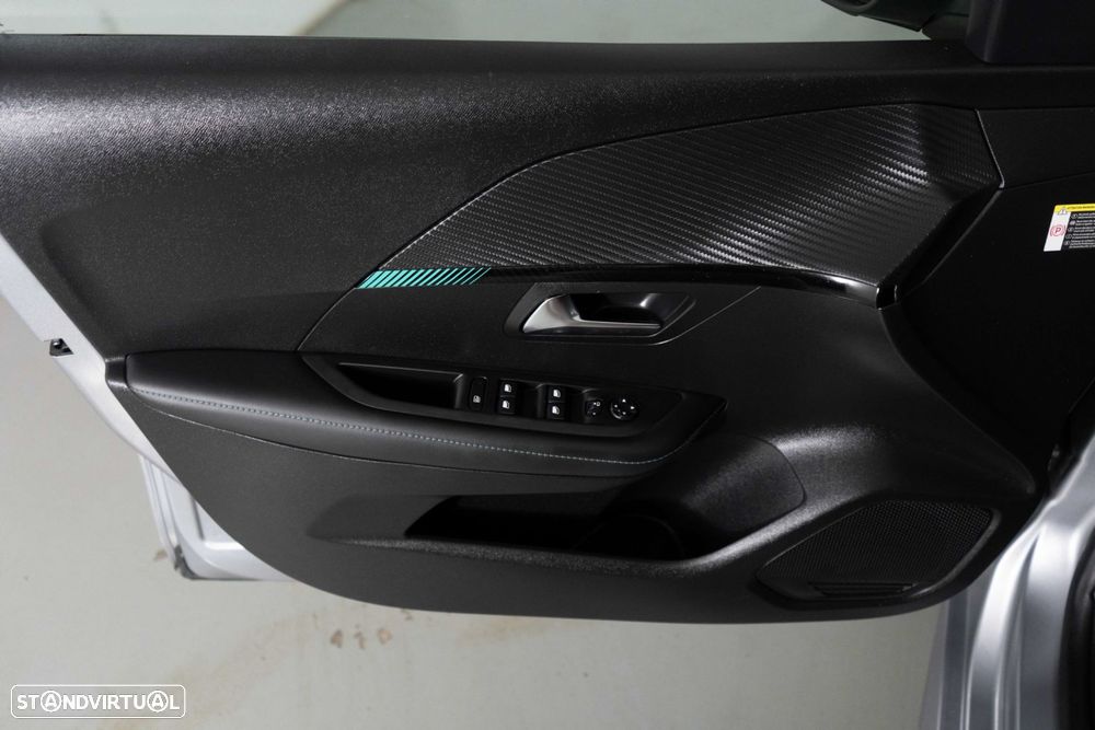 Peugeot 208 1.2 PureTech Allure Pack EAT8 - 17