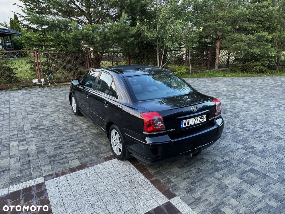 Toyota Avensis 1.8 VVT-i Terra Plus - 3