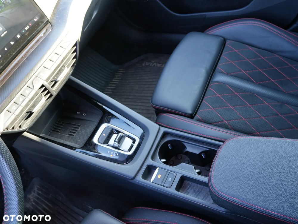 Skoda Octavia 2.0 TSI RS DSG - 31