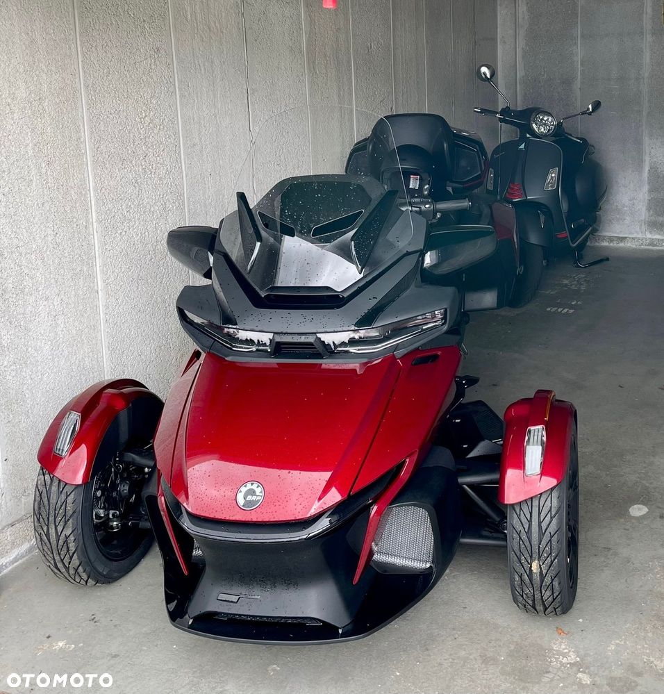 Can-Am Spyder - 3