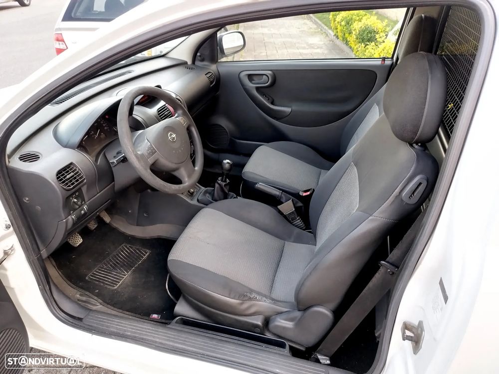 Opel CORSA - 22