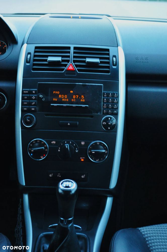 Mercedes-Benz Klasa A 150 Avantgarde Edition 10 - 14