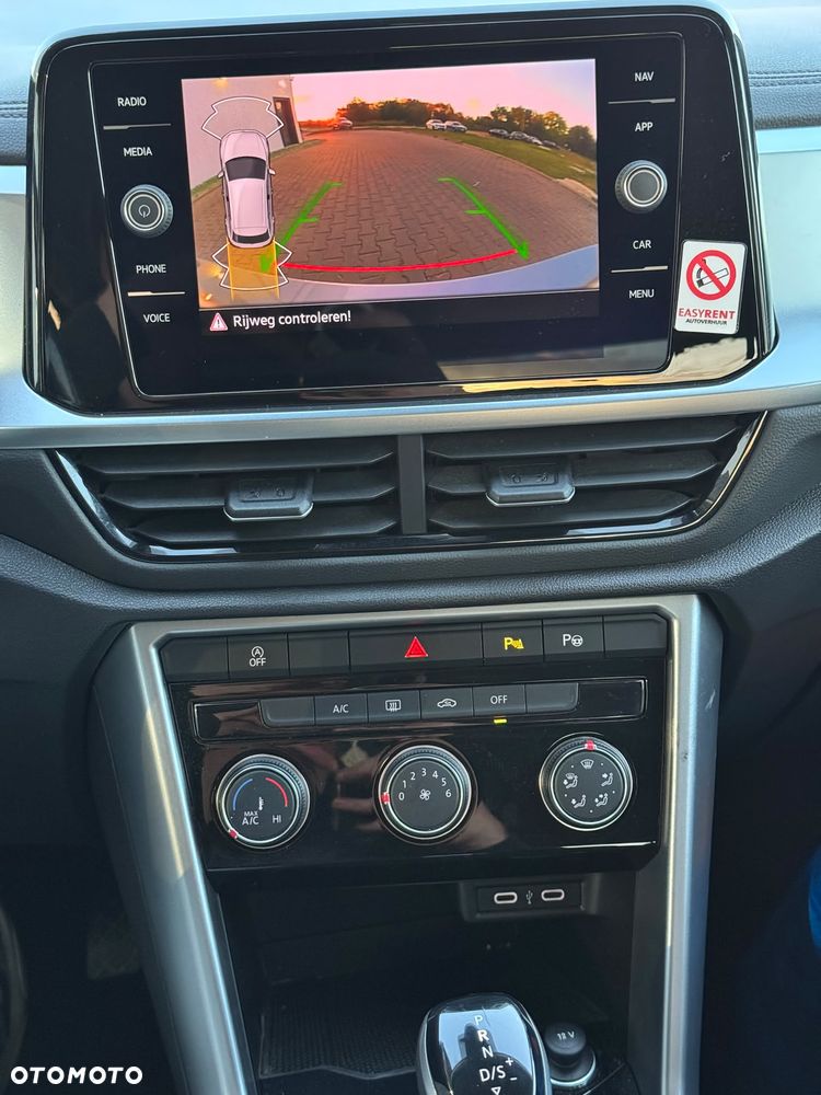 Volkswagen T-Roc - 28