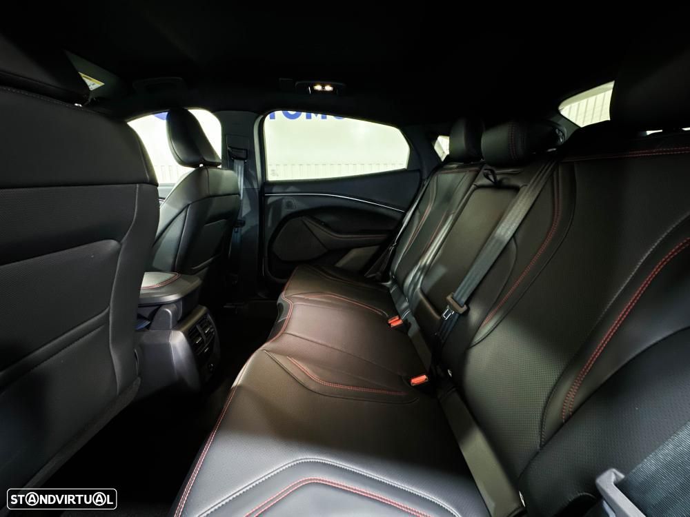 Ford Mustang Mach-E AWD PREMIUM - 10