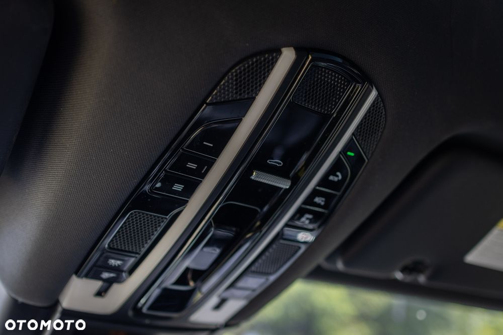 Porsche Cayenne Platinum Edition - 20