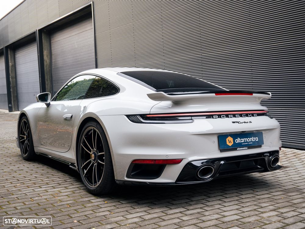 Porsche 911 (992) Turbo S PDK - 17