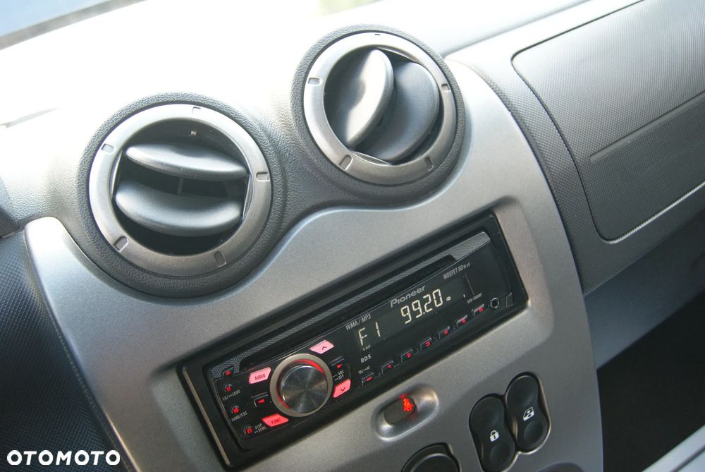 Dacia Duster 1.6 16V 4x2 Ambiance - 25
