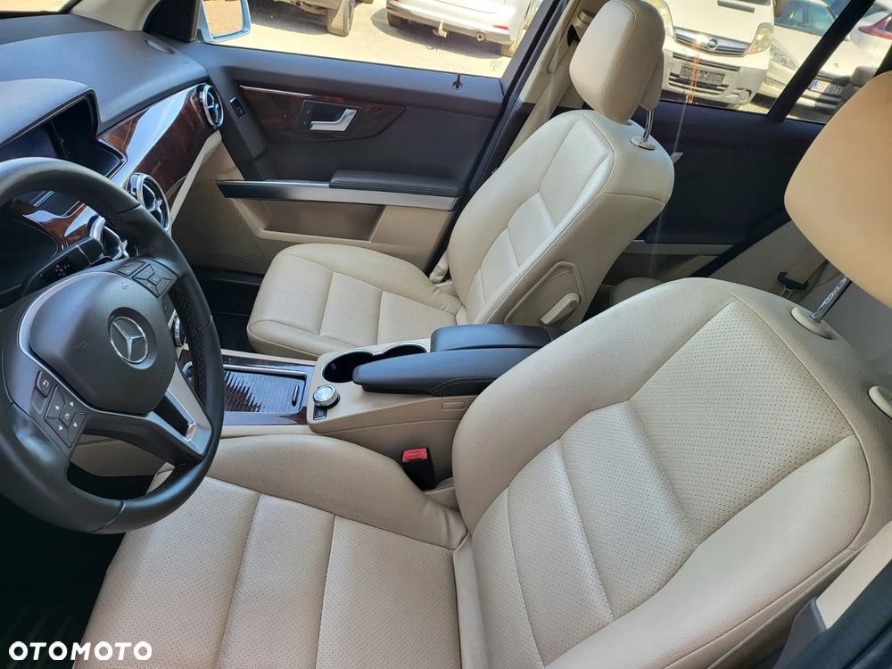 Mercedes-Benz GLK 350 4Matic BlueEFFICIENCY 7G-TRONIC - 13