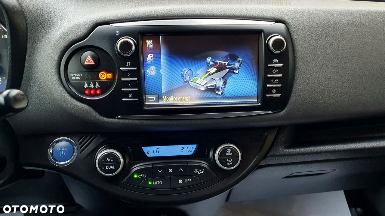 Toyota Yaris - 22