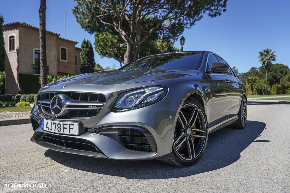 Mercedes-Benz E 63 AMG S 4-Matic+ - 3