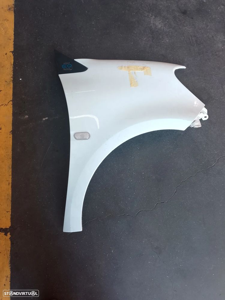 GUARDA LAMAS DIREITO SMART FORTWO 453 ELÉTRICO / A4538810201 - 1