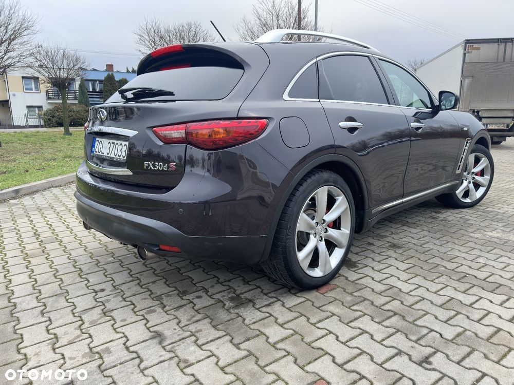 Infiniti FX FX30d S Premium - 12