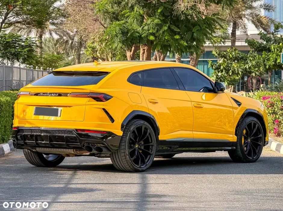 Lamborghini Urus - 3
