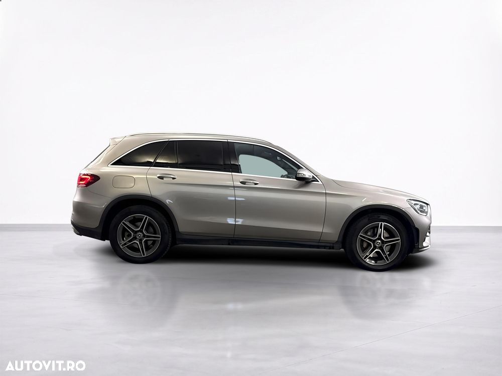 Mercedes-Benz GLC - 7