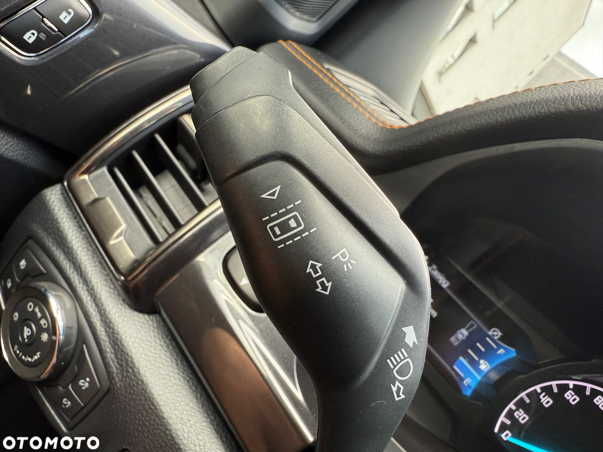 Ford Ranger 2.0 EcoBlue 4x4 DC Wildtrak - 34