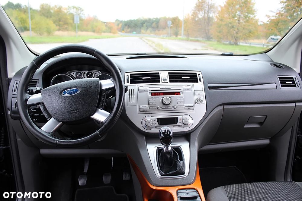 Ford Kuga 2.0 TDCi Titanium - 9