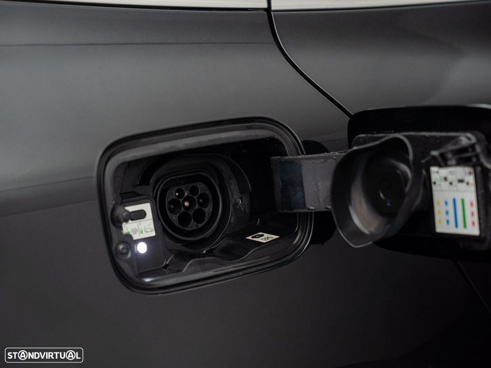 Renault Mégane Sport Tourer 1.6 E-Tech Plug-In Limited - 11