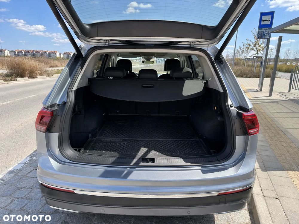 Volkswagen Tiguan Allspace 2.0 TSI 4Mot Highline DSG - 9