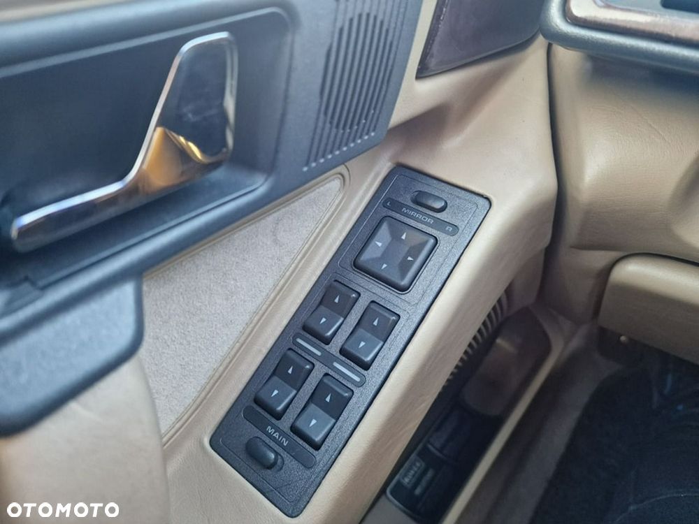 Rover 827 - 12