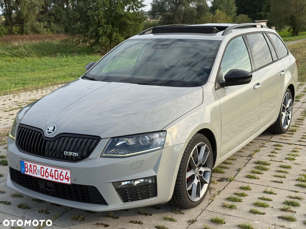 Skoda Octavia 2.0 TDI DSG RS - 1