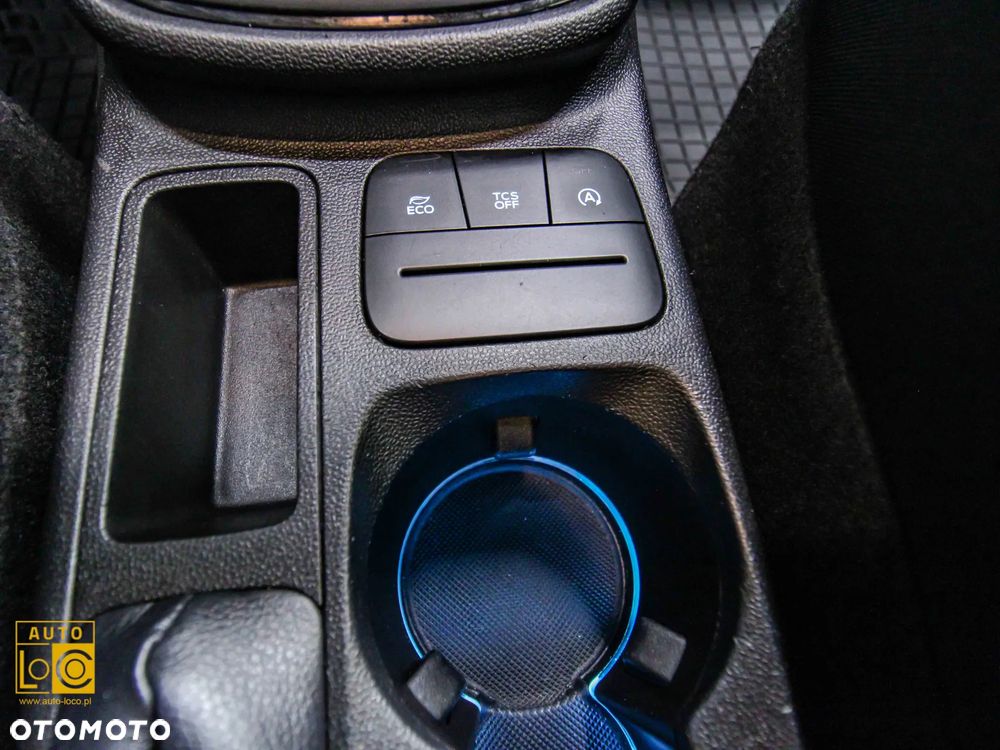 Ford Fiesta 1.1 S&S TITANIUM - 26