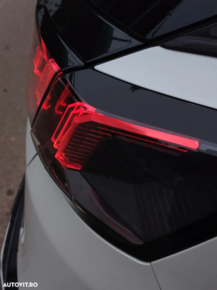 Peugeot 3008 1.2 PureTech 130 EAT8 Allure Pack - 39