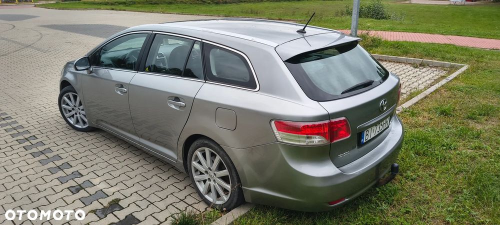 Toyota Avensis - 7