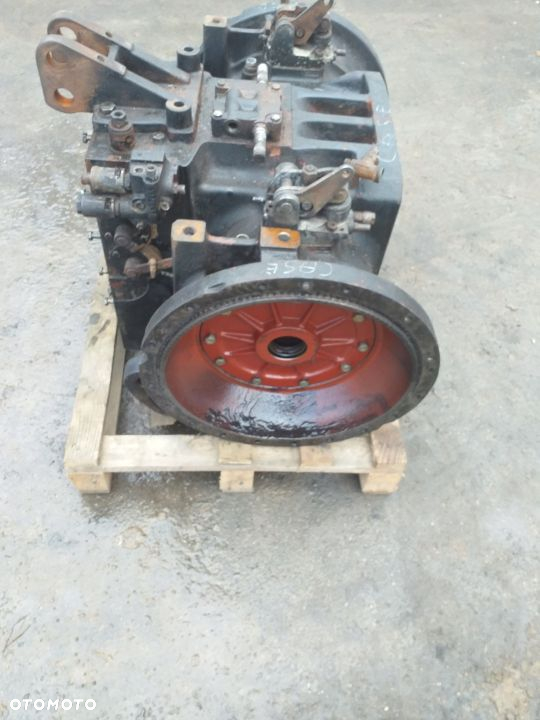 TYLNY MOST 240215 CASE CVX 1170 126KW 2006R