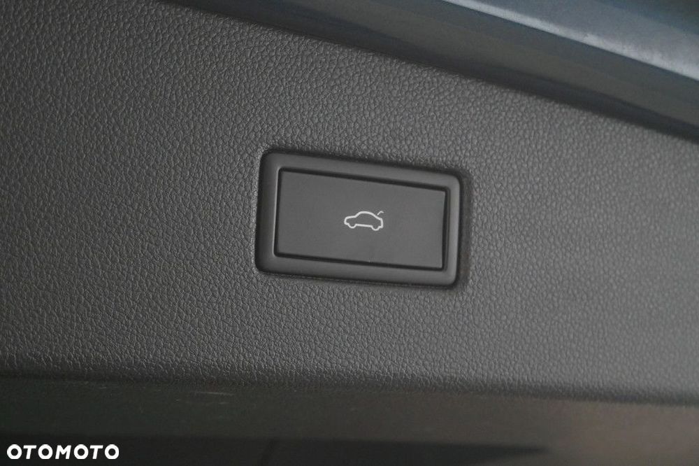 Volkswagen Tiguan - 17