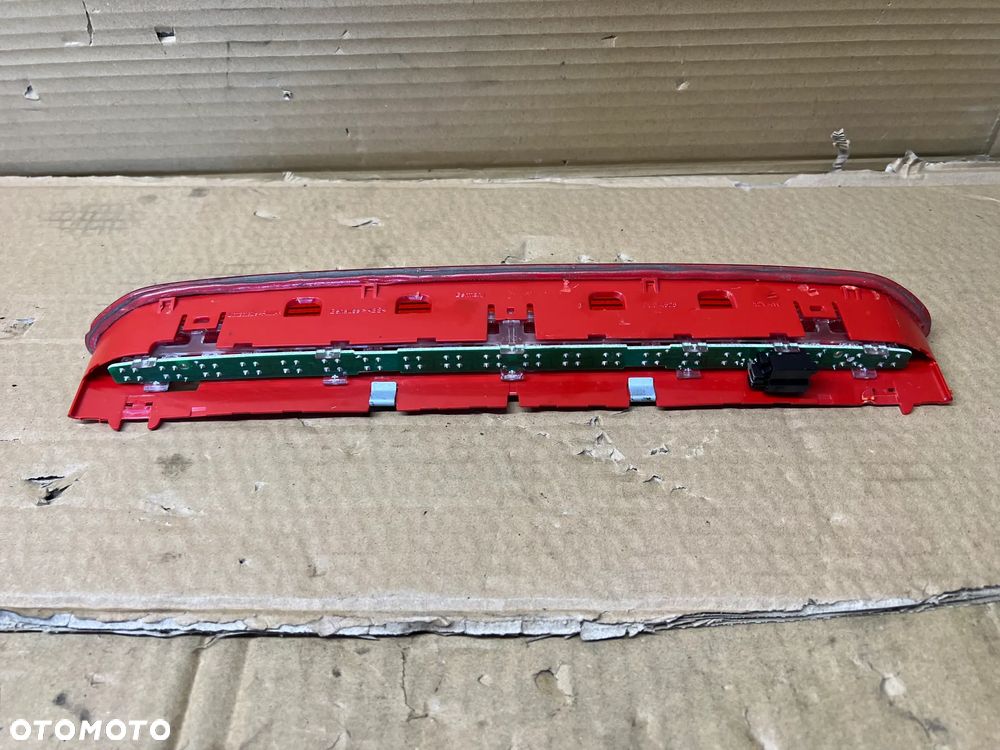 Trzecie światło stop VW Golf VI 6 Kombi 1K6945097A - 3