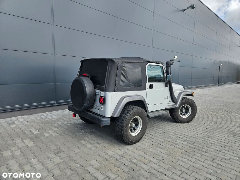 Jeep Wrangler 4.0 Automatik Sahara - 5