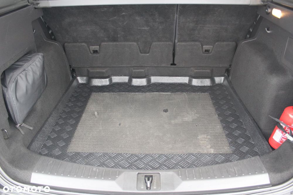 Ford Kuga 2.0 TDCi FWD Titanium - 20