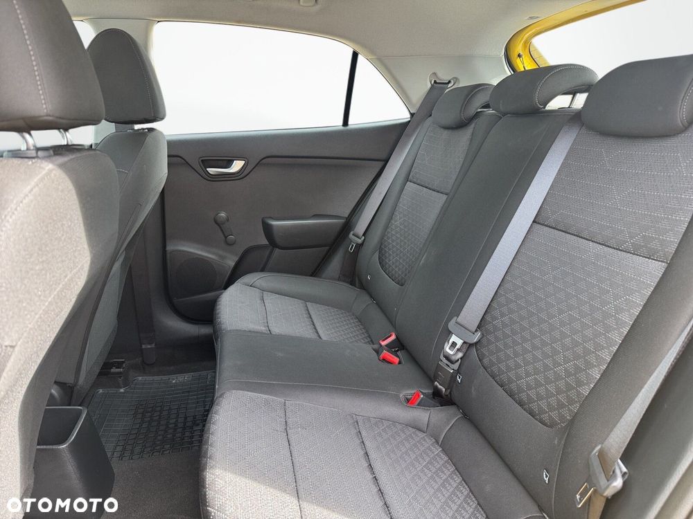 Kia Rio - 13