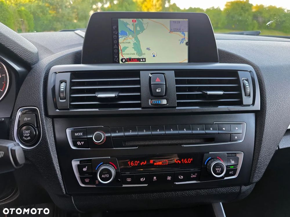 BMW Seria 1 116d DPF Edition Sport - 31