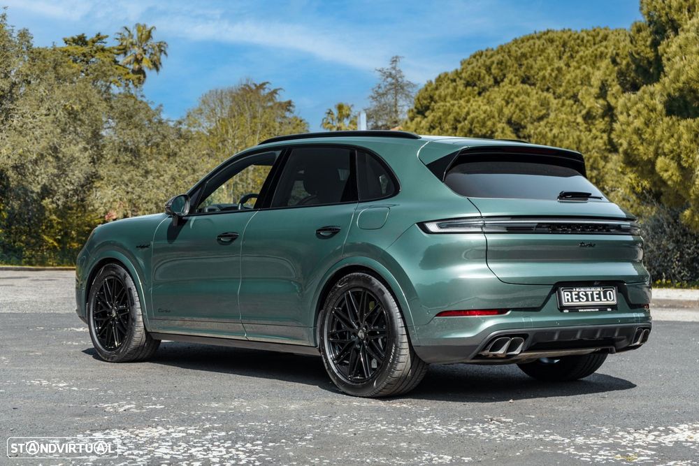 Porsche Cayenne Turbo E-Hybrid Tiptronic S - 4
