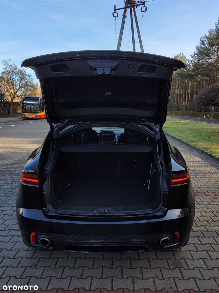 Jaguar E-Pace 2.0 i4P AWD R-Dynamic - 24