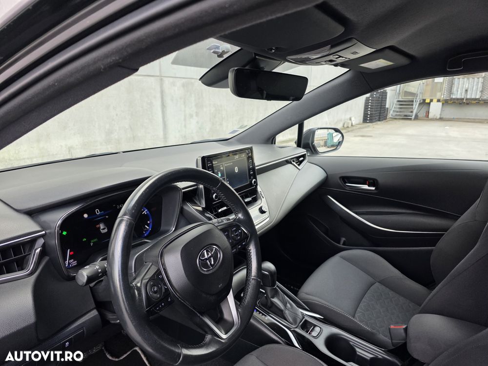 Toyota Corolla 1.8 Hybrid Comfort - 12