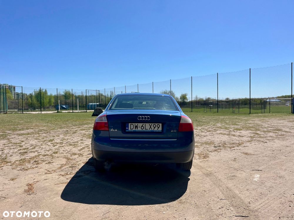 Audi A4 Limousine - 6