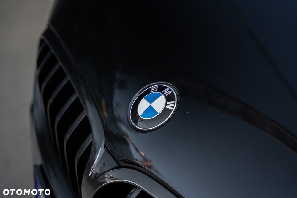 BMW Seria 8 M850i xDrive - 16