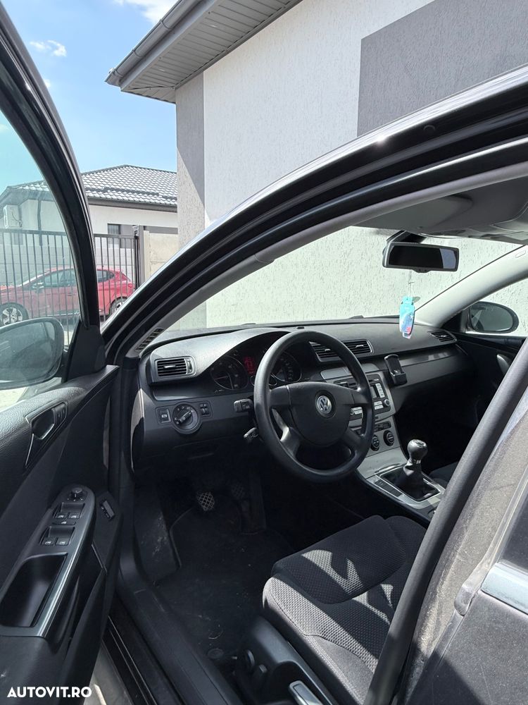 Volkswagen Passat 2.0TDI Comfortline DPF - 3