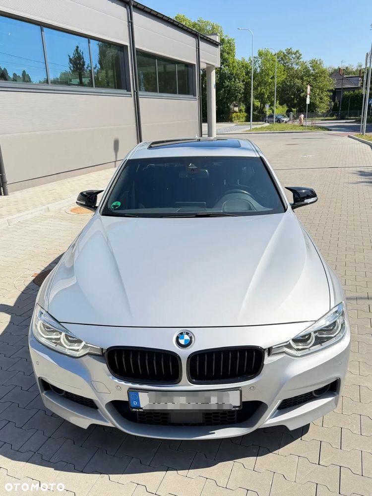 BMW Seria 3 330i xDrive Edition M Sport Shadow - 3