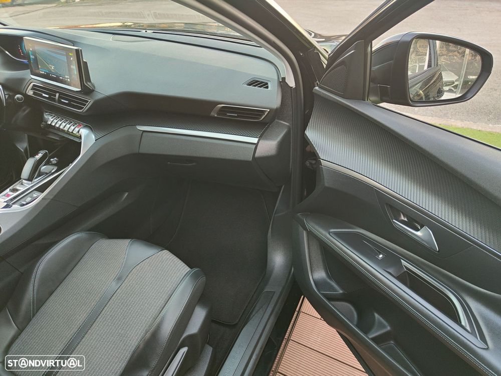 Peugeot 3008 1.6 Hybrid Allure e-EAT8 - 27