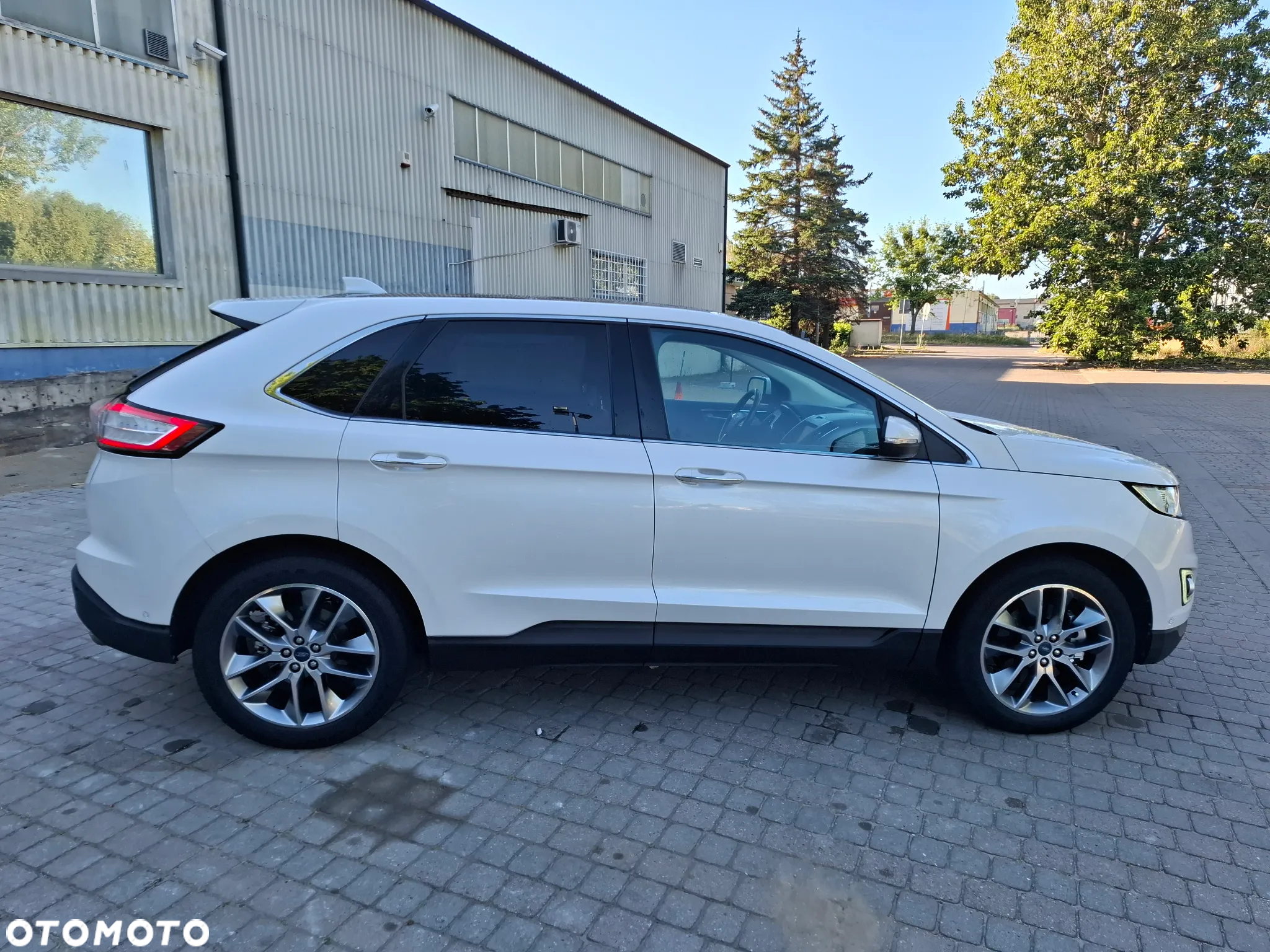Ford Edge - 2