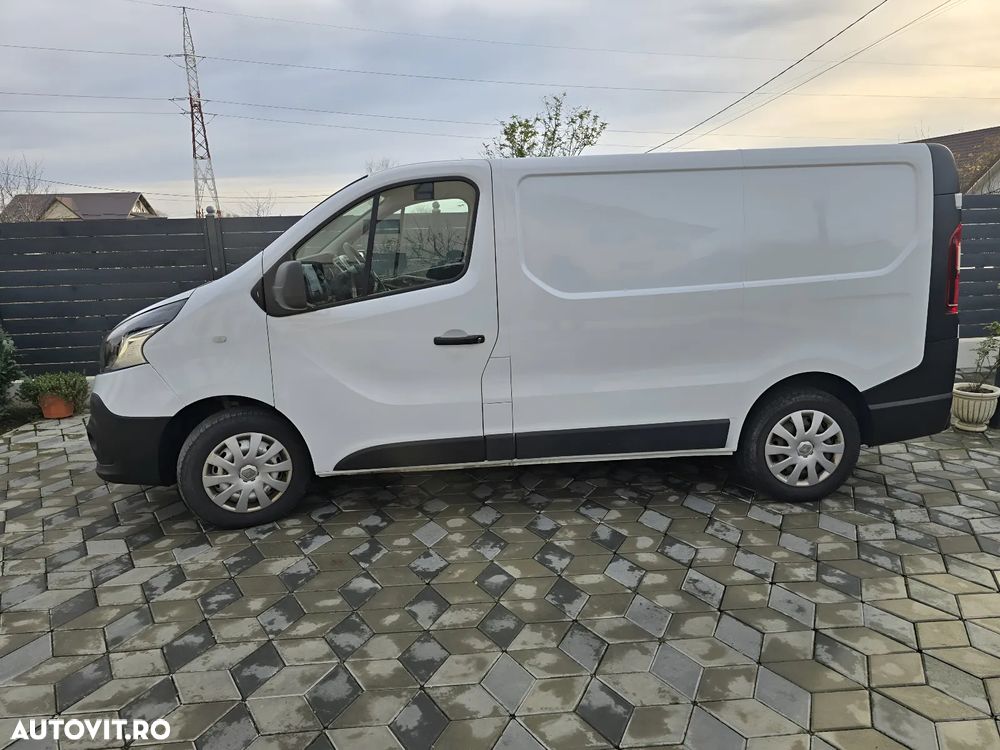 Renault trafic - 3