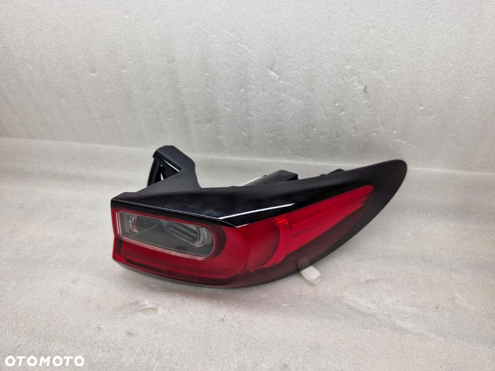 MAZDA CX-60 LED LAMPA TYL CAŁA W KLAPĘ I BŁOTNIK KBB451150 - 8