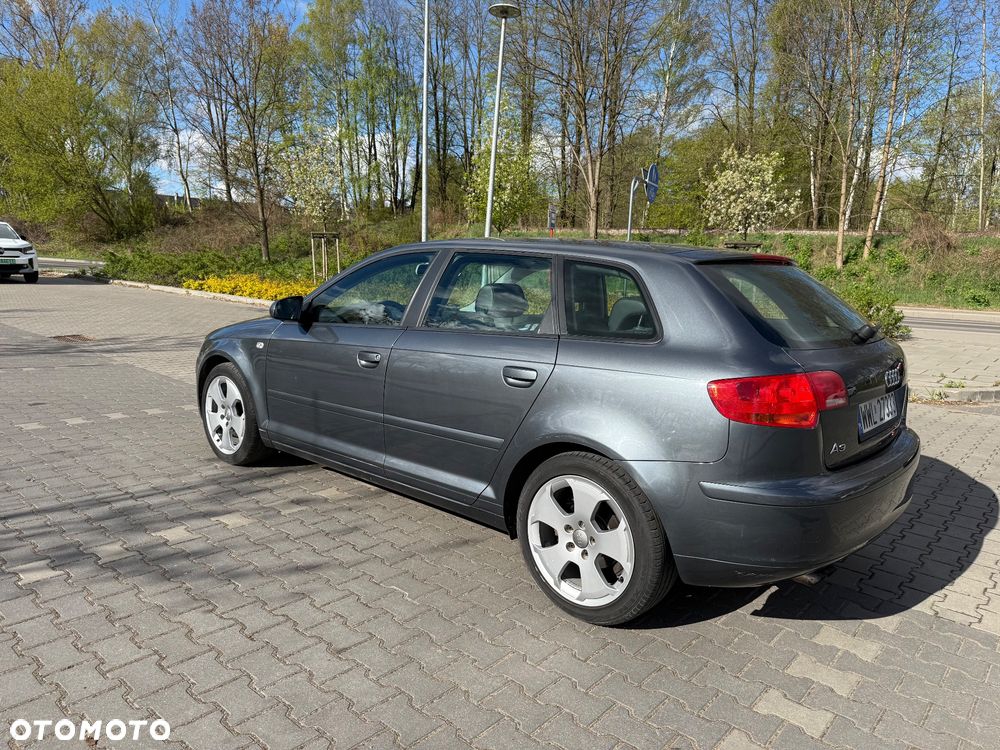Audi A3 Sportback 2.0 TDI DPF Ambition - 4